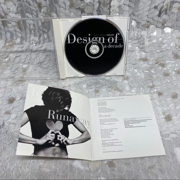 Janet Jackson - Design of a Decade: 1986–1996 - Picture 9 of 13